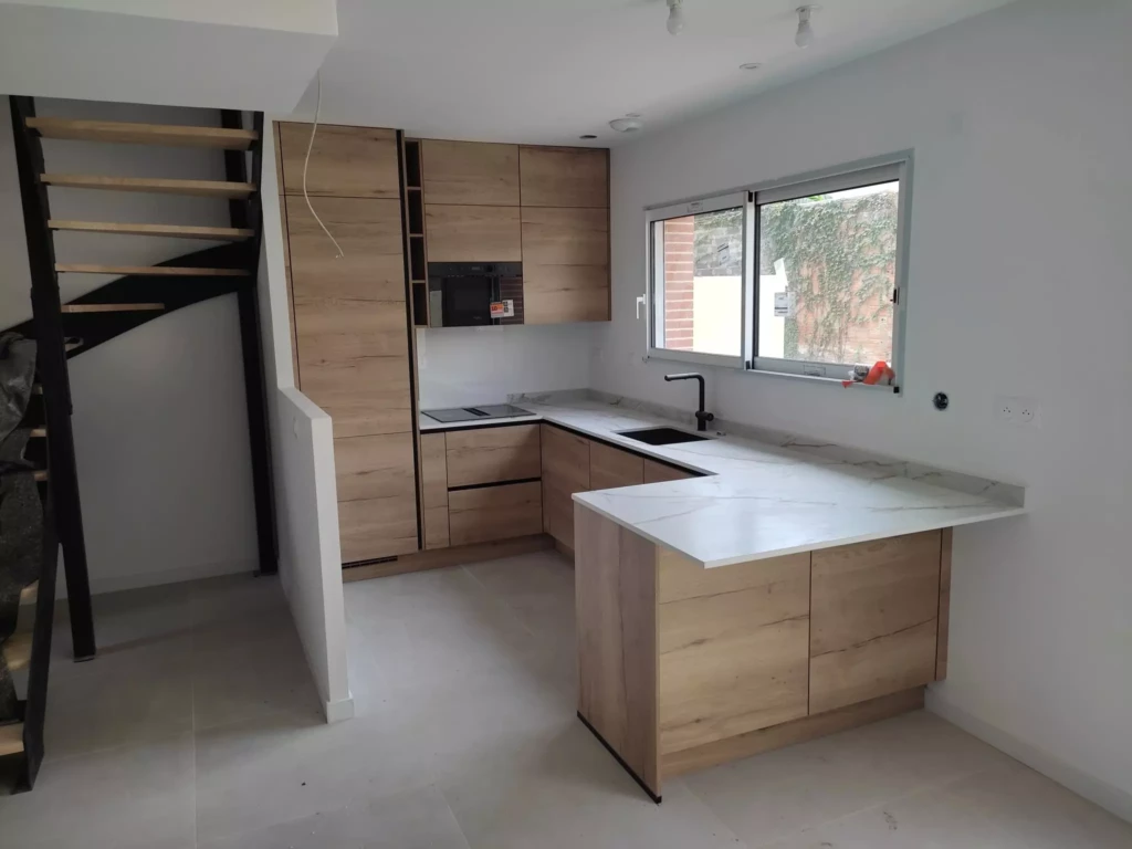 cuisiniste l'union, cuisine équipée toulouse, cuisine moderne, cuisine bois, Dekton, pose professionnelle, rénovation cuisine Toulouse l'union, cuisiniste indépendant toulouse
